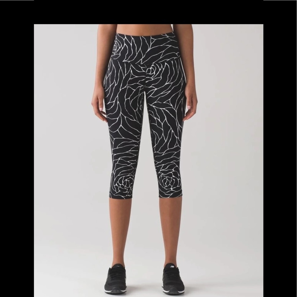 Lululemon high rise Capri